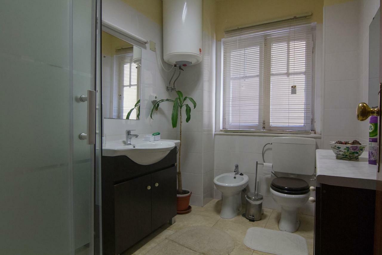 Casa Da Eça De Queiroz *