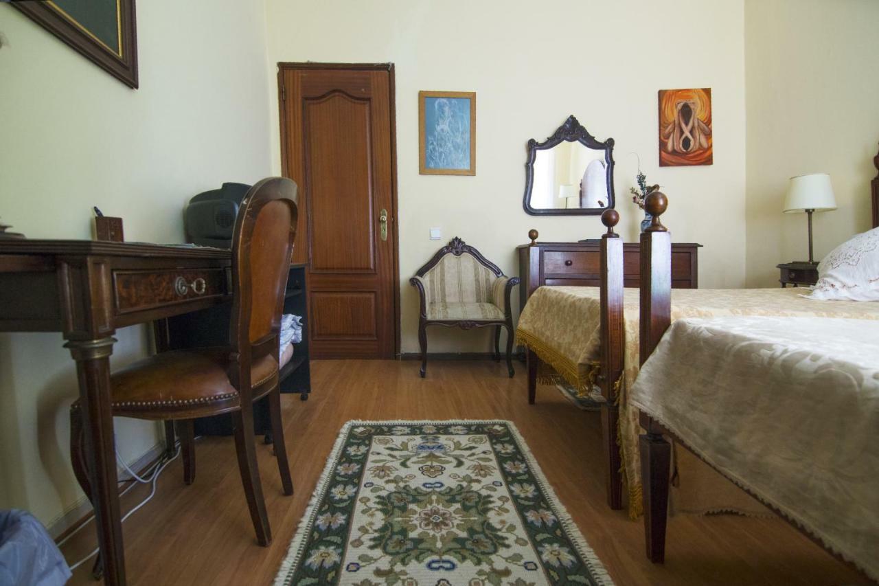 Casa Da Eça De Queiroz * Lisboa